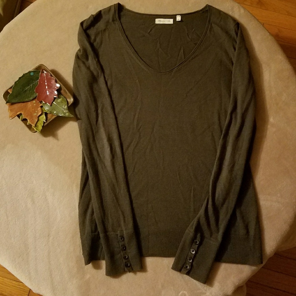 Button Sleeve Top